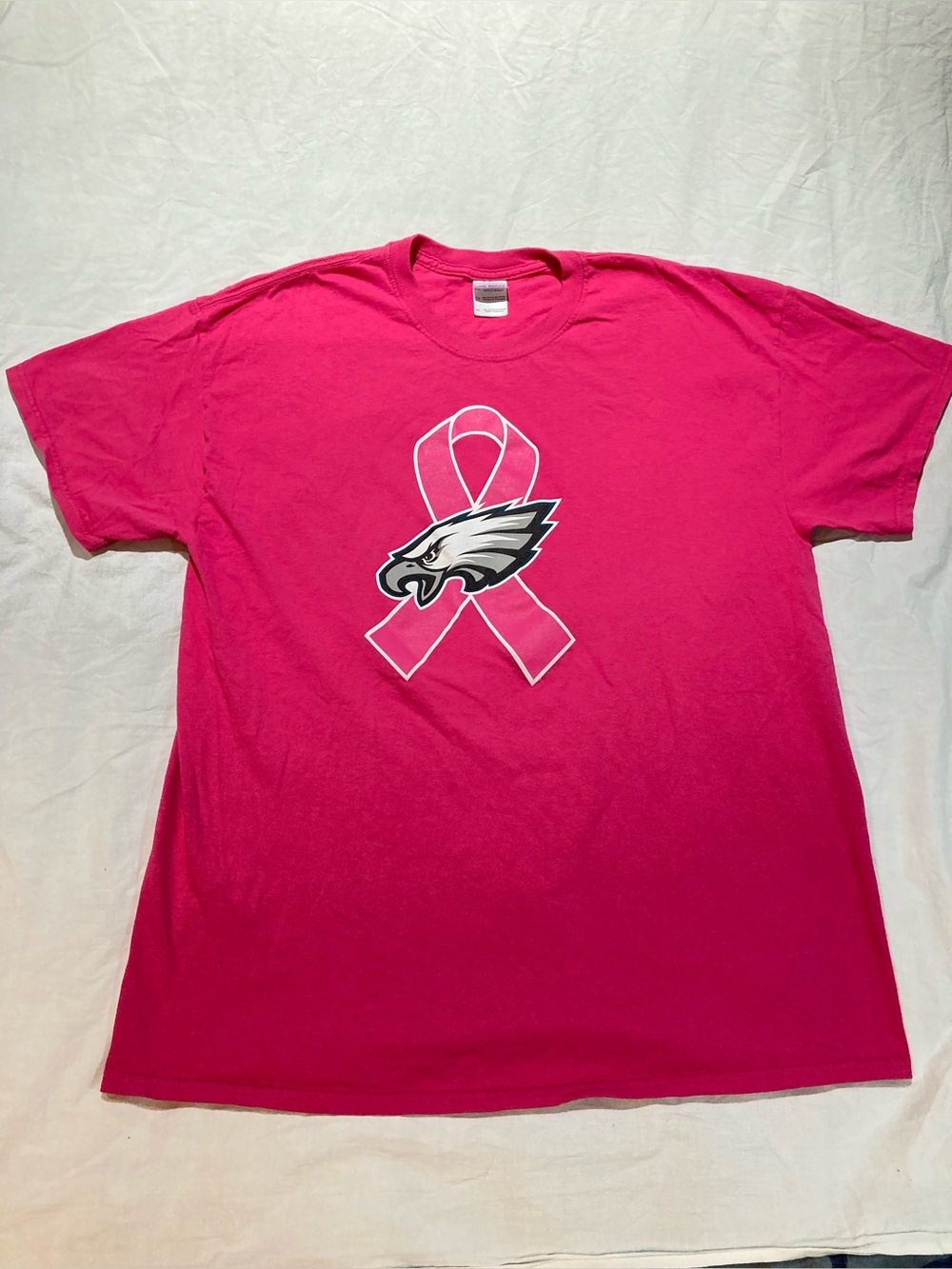 Philadelphia Eagles Breast Cancer Awareness T-shirt, Men’s size XL